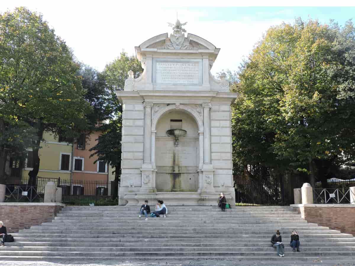 Piazza Trilussa in Trastevere Rome