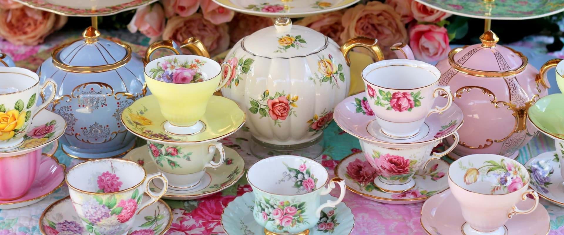 Quirky, Quaint or Royal Afternoon Tea in London City Wonders