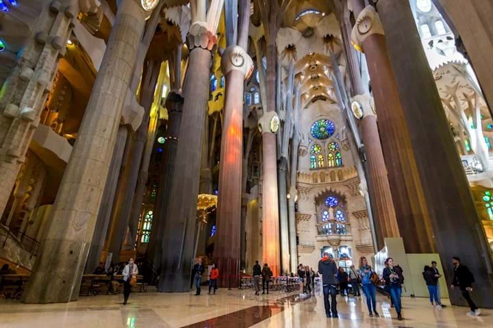 Sagrada Familia with Tower Tour Tickets - City Wonders