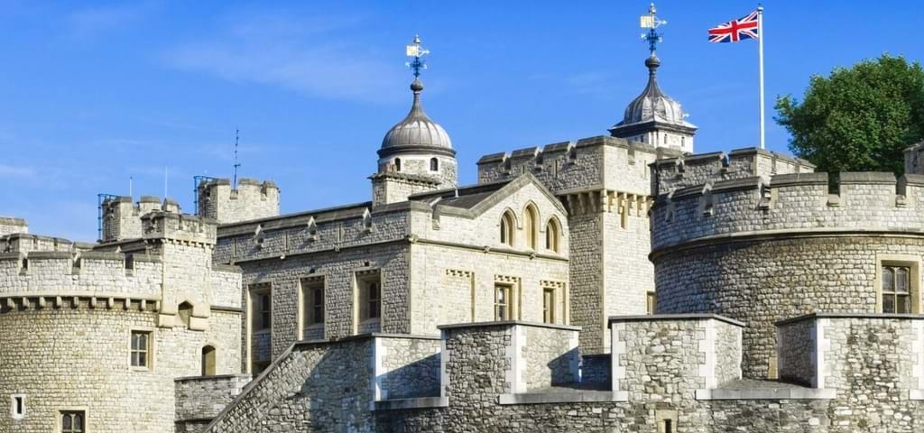 Tower Of London Tours Discover The Crown Jewels And Changing Of The Guard City Wonders