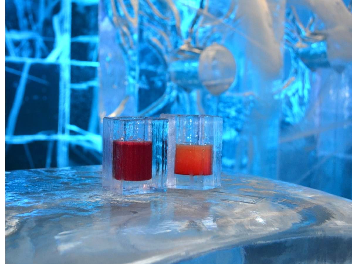 Ice bar