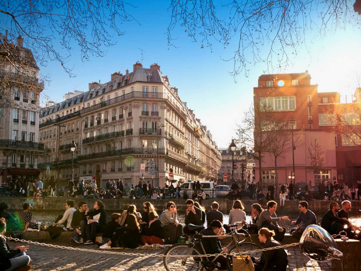 Busy part of Canal Saint-Martin, Paris
