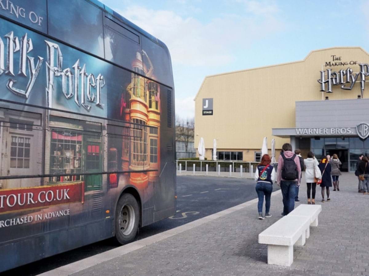 Harry Potter tour bus