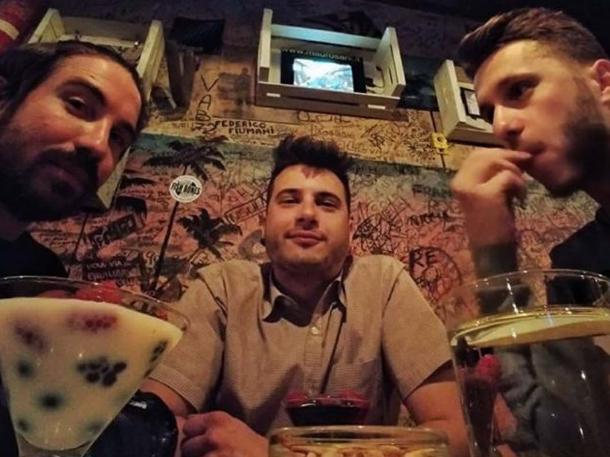 Drinking cocktails in Surf Ventura