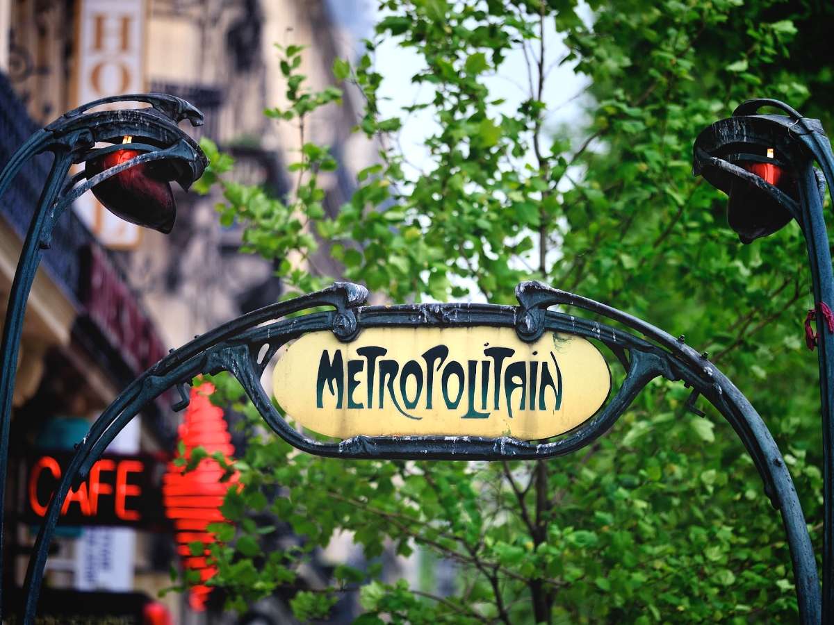 metropolitan sign