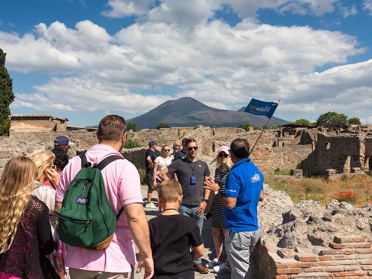 pompeii tour