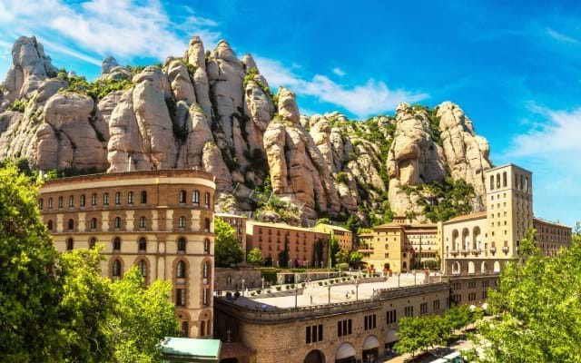 Montserrat Mountain Tour With Round Trip Transportation From Barcelona City Wonders
