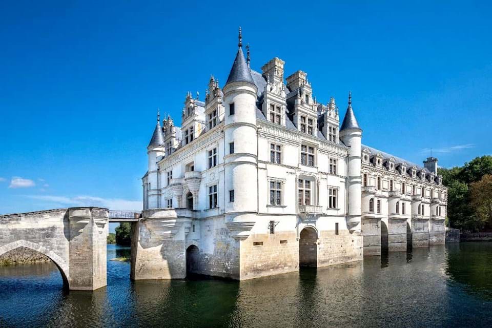 loire valley day trip from tours