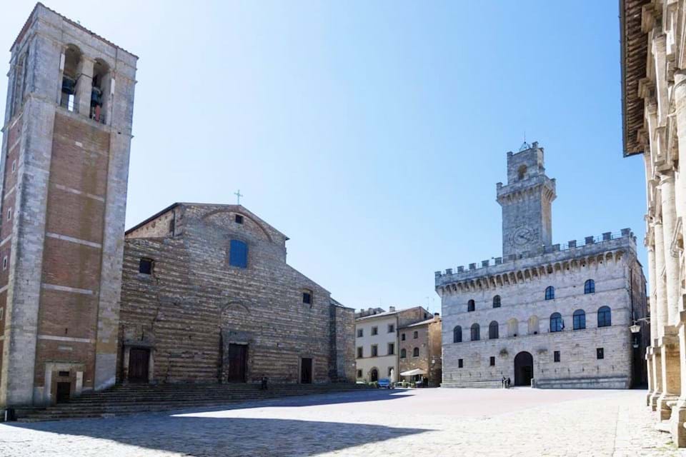 Going from rome in the direction of florence, the first town you meet is the charming pitigliano, which lies 159 km north of rome. Tuscany Day Trip from Rome 3Course Lunch and Wine Tasting Included