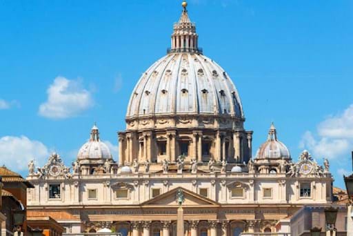front view of the St Peter Basilica