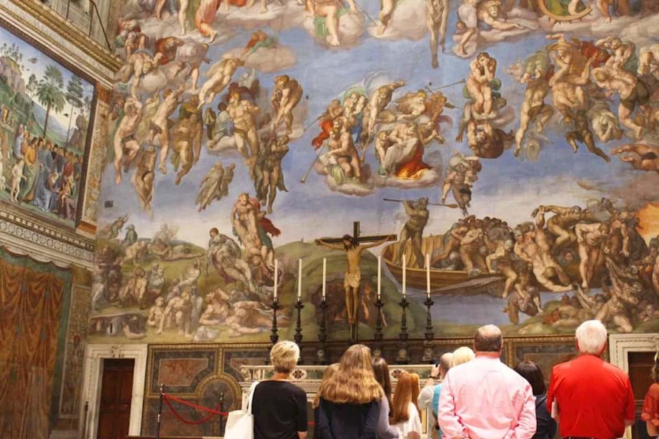 Vatican Breakfast with Museums VIP Guided Tour - City Wonders