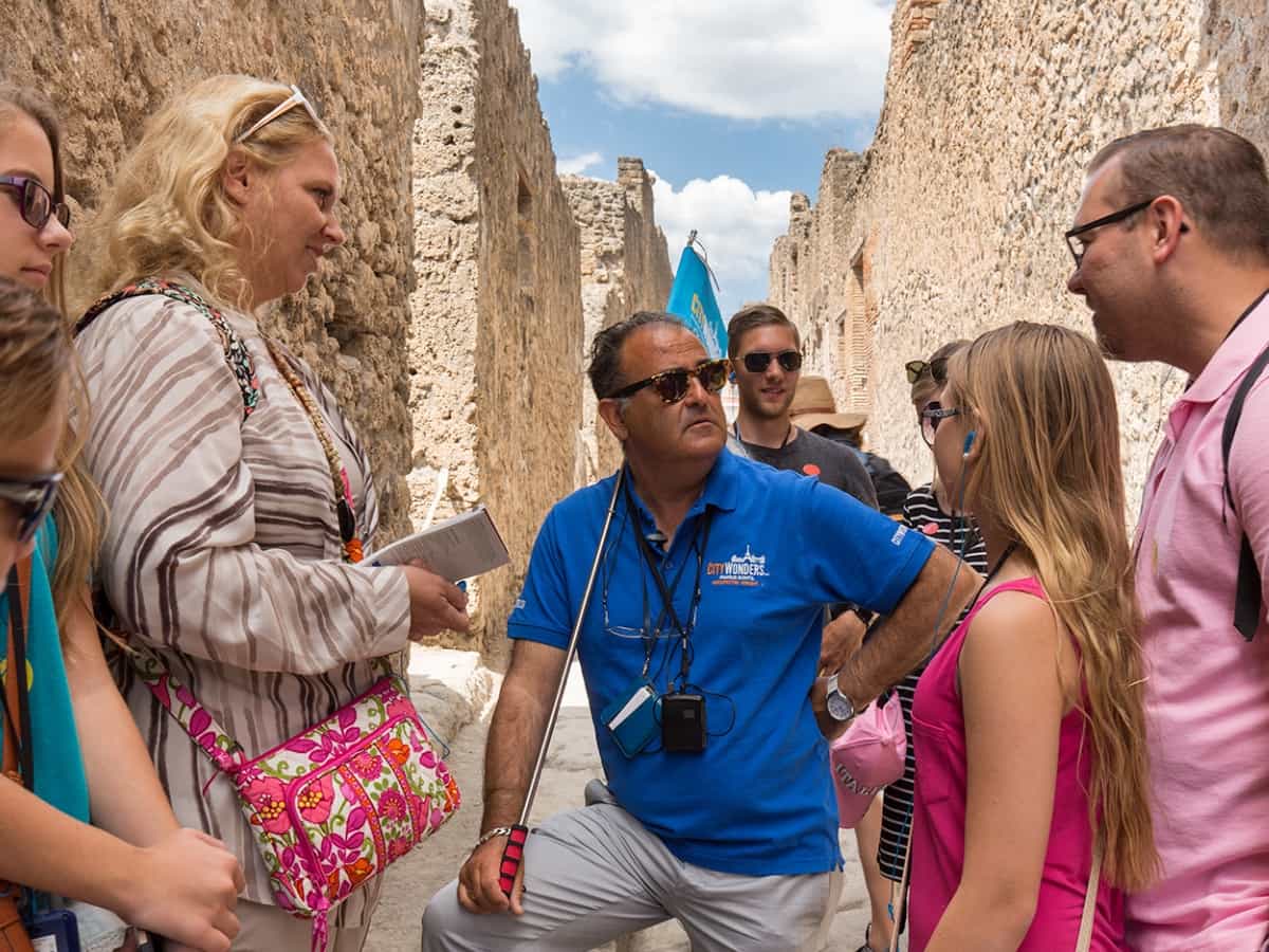 pompeii tour