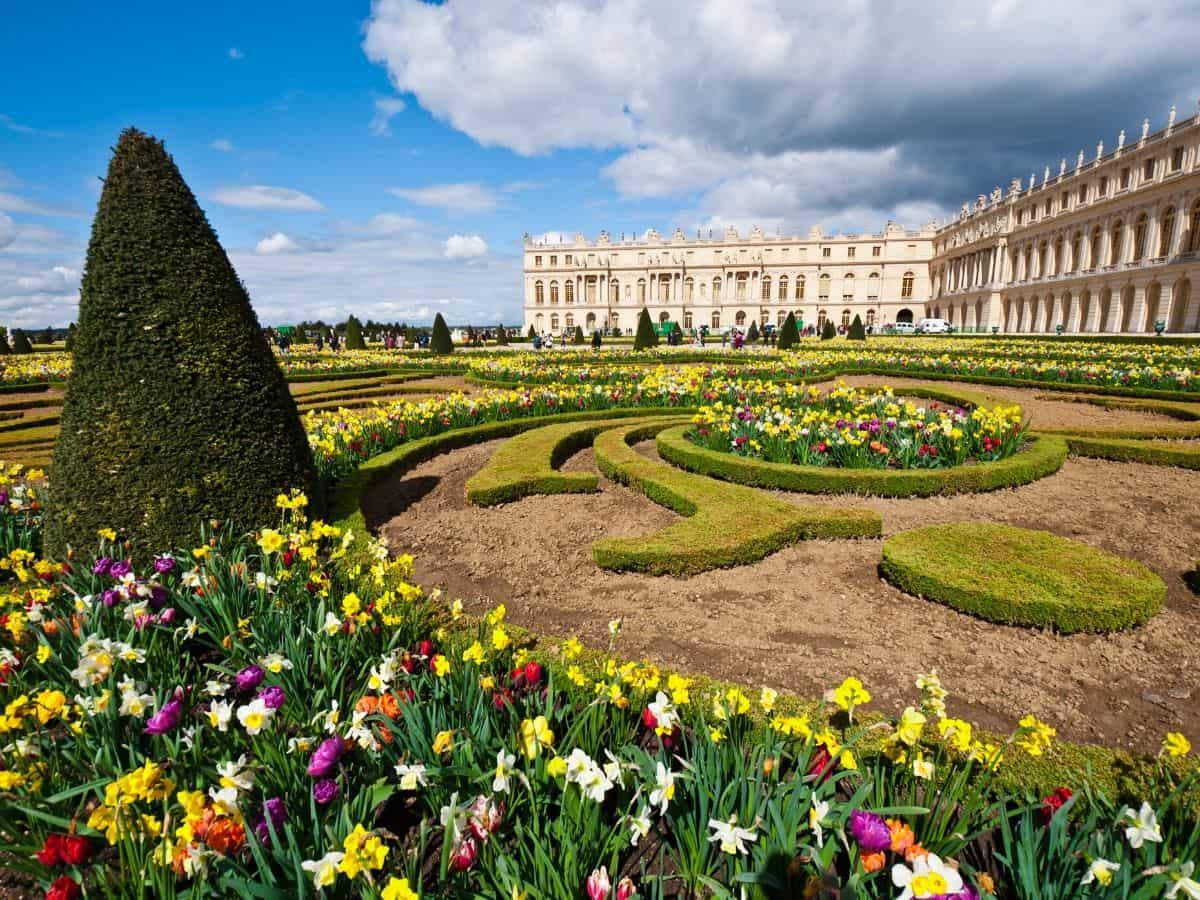 5 Amazing Sights to See at the Palace of Versailles City Wonders