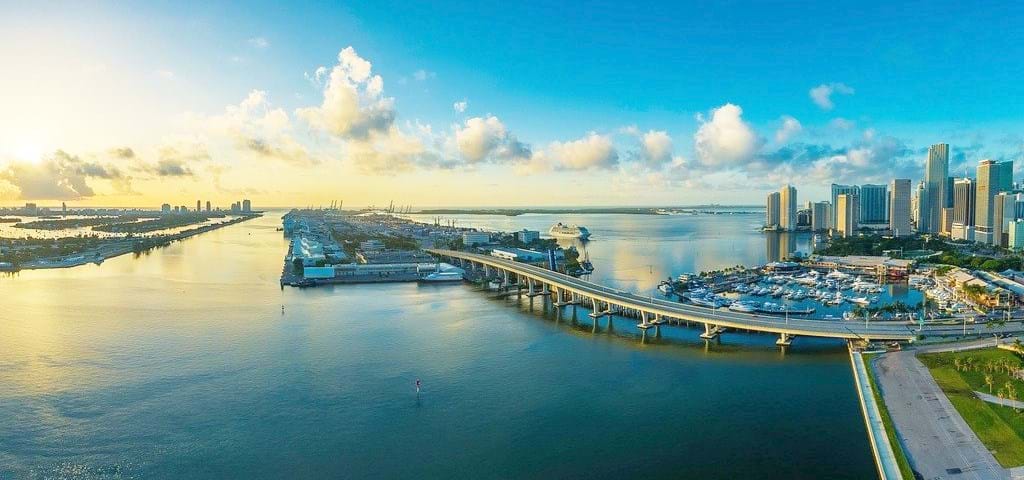 Miami Tours - Discover the Magic City drenched in Sunshine - City Wonders