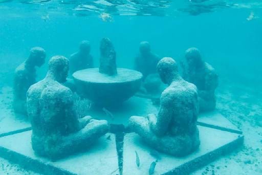 Beautiful sculpture under water in Musa