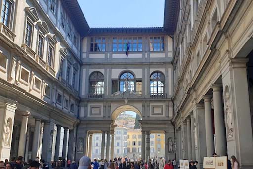 Entrance to the Uffizi Gallery