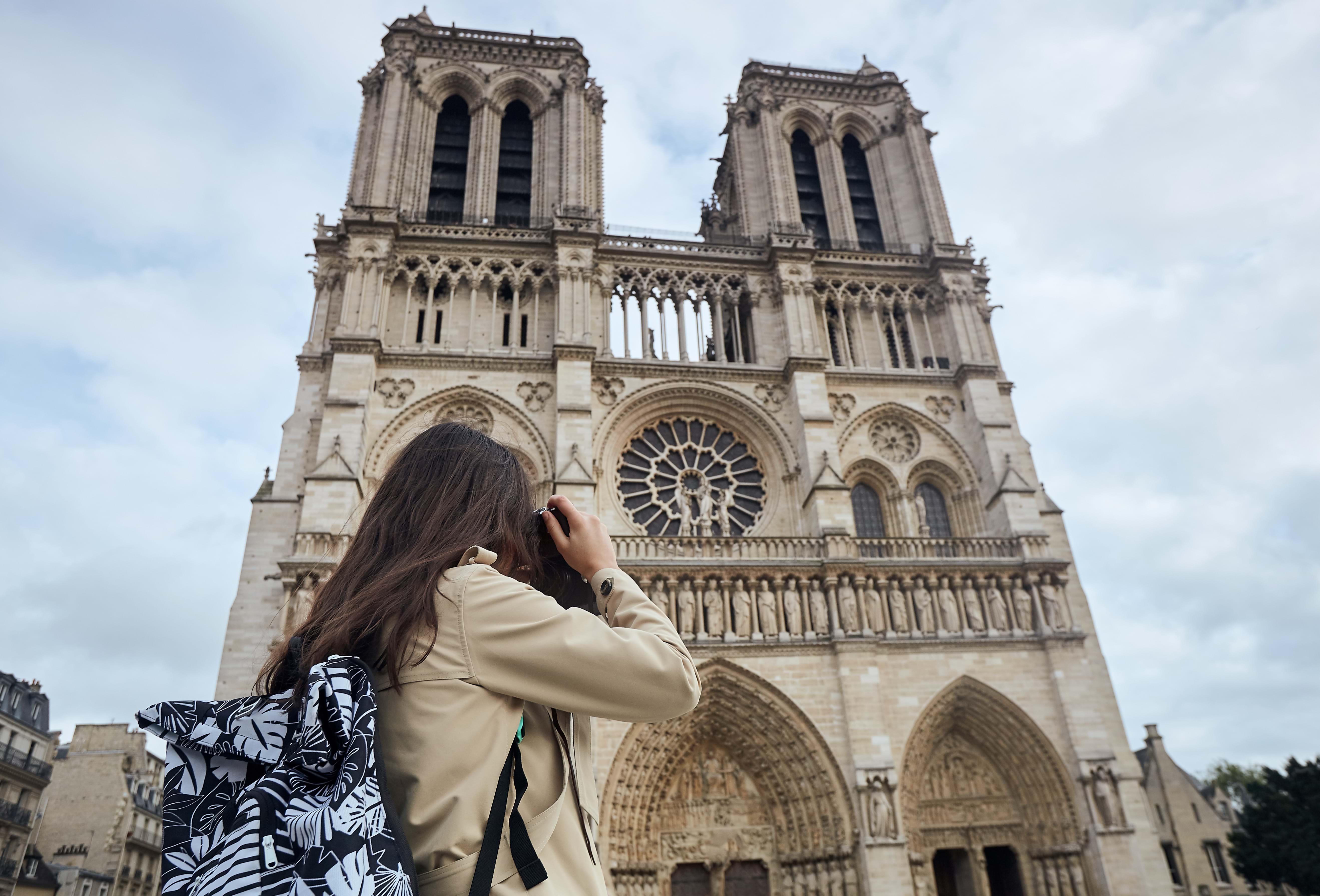 Notre Dame Cathedral Interior Semi-Private Guided Tour - City Wonders